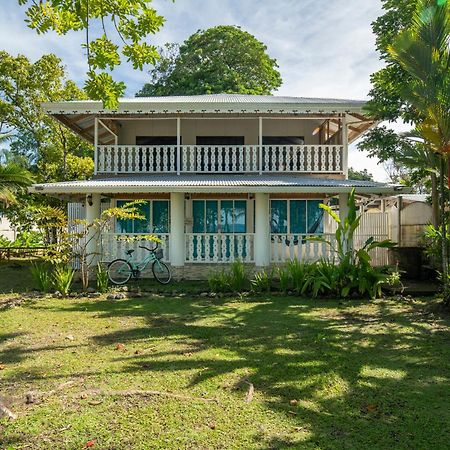 Casa Blanca Beachfront House With Shared Pool Access Pangea Lodge 만사니요 외부 사진